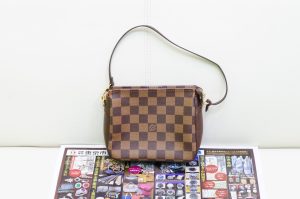 春日部 買取専門 東京市場 東武豊春駅西口店 ルイ・ヴィトン ダミエ エベヌ ミニポシェット アクセソワ―ル バッグ 買取しました。