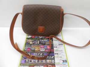 日立市内！買取専門 東京市場 メガドンキ 日立店 ブランド セリーヌ バッグ 買取しました。