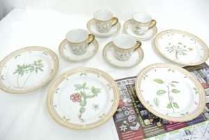 高崎市 買取専門 東京市場 ドンキホーテ 高崎店 ブランド ロイヤルコペンハーゲン 食器 フローラダニカ 買取しました。