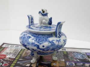 町田市 相模原 出張買取 買取専門 東京市場 町田駅前コビルナ店 骨董品 呉禅瑞造 五良太甫 香炉 買取しました。