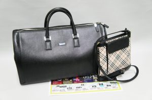 行田市内、熊谷市近隣！買取専門 東京市場 ドンキ 行田持田インター店 バーバリー チェック バッグ 買取しました。