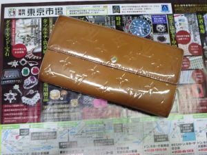 行田市内、加須市近隣！買取専門 東京市場 ドンキ 行田持田インター店 ブランド ルイヴィトン 長財布 買取しました。