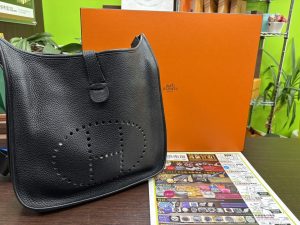 いづろ 中町 金生町 照国通り 東京市場 天文館 御着屋交番前店 ブランド エルメス ショルダー バッグ 買取しました。