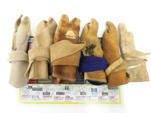 前橋市内 買取専門 東京市場 17号前橋元総社南小前店 弓道具 弓掛 買取しました。