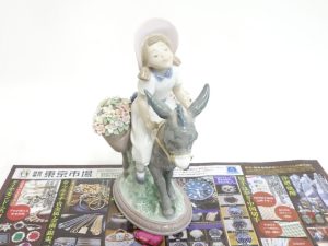 高崎市内 買取専門 東京市場 ドンキホーテ 高崎店 ブランド リヤドロ 陶器製人形 買取しました。