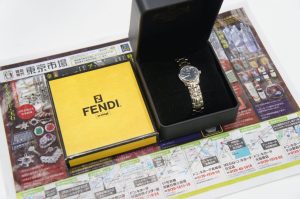 春日部市内！アリフト掲載 買取専門 東京市場 東武豊春駅西口店 フェンディ レディース クオーツ 買取しました。