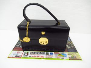 大分市 買取専門 東京市場 Dプラザ大分店 ヴェルサーチ バニティバッグ 買取しました。