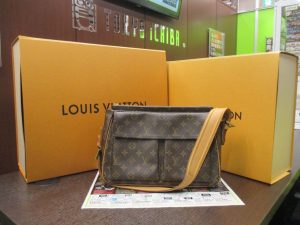 霧島市 買取専門 東京市場 ドンキホーテ霧島隼人店 ブランド ルイヴィトン バッグ 買取しました。