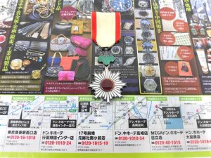前橋市内 買取専門 東京市場 17号前橋元総社南小前店 アンティーク 勲章 買取しました。