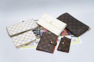 国道17号沿い！高崎ドンキ内！ 買取専門 東京市場 ドンキホーテ 高崎店 ルイヴィトン 財布 手帳 買取しました。