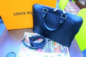 霧島市 買取専門 東京市場 ドンキホーテ霧島隼人店 ブランド ルイヴィトン バッグ 買取しました。