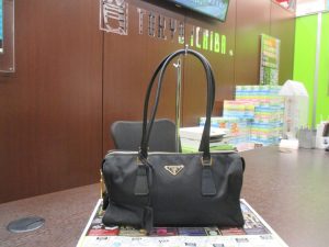 霧島市 買取専門 東京市場 ドンキホーテ霧島隼人店 ブランド プラダ ハンドバッグ 買取しました。