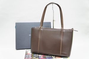 行田市内、熊谷市近隣！買取専門 東京市場 ドンキ 行田持田インター店 バーバリー ショルダーバッグ 買取しました。