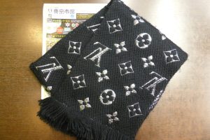 姶良市 買取専門 東京市場 姶良国道10号店 ブランド ルイヴィトン マフラー 買取しました。