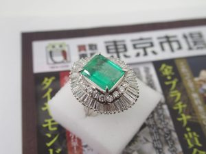春日部市内！ 買取専門 東京市場 東武豊春駅西口店 プラチナ エメラルド 貴金属 指輪 アクセサリー 買取しました。