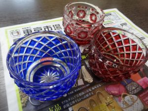姶良市 買取専門 東京市場 姶良国道10号店 伝統工芸品 薩摩切子 買取しました。