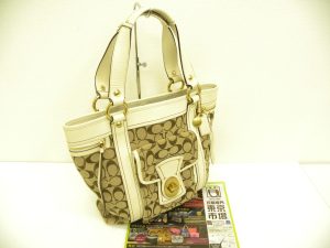 金沢市内 買取専門 東京市場 メガドンキラパーク金沢店 ブランド コーチ バッグ 買取しました。