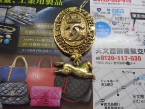 いづろ 中町 金生町 照国通り 東京市場 天文館 御着屋交番前店 ブランド シャネル アクセサリー 買取しました。