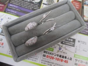 霧島市 買取専門 東京市場 ドンキホーテ霧島隼人店 貴金属 プラチナ ダイヤモンドピアス 買取しました。