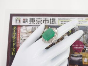 春日部市内！ 高価買取 買取専門 東京市場 東武豊春駅西口店 貴金属 プラチナ エメラルド リング 買取しました。
