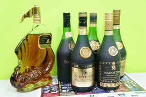 行田市内、熊谷市近隣！買取専門 東京市場 ドンキ 行田持田インター店 洋酒 各種 ブランデー 未開栓 買取しました。