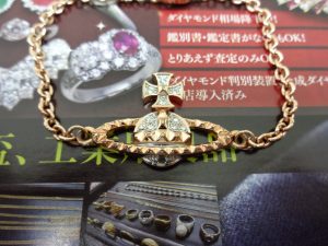 日立 高萩 北茨城 常陸太田 買取専門 東京市場 メガドンキ 日立店 ブランド ヴィヴィアンウエストウッド ブレスレット 買取しました。
