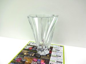 日立 高萩 北茨城 常陸太田 買取専門 東京市場 メガドンキ 日立店 ブランド バカラ 花瓶 買取しました。
