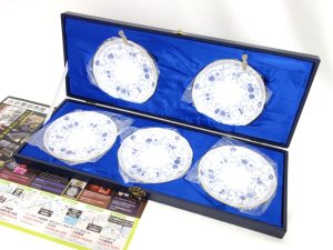 高崎市内 買取専門 東京市場 ドンキホーテ 高崎店 ブランド陶器 ナルミ 買取しました。