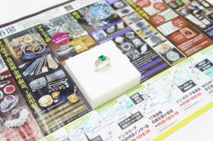 行田市内、熊谷市近隣！買取専門 東京市場 ドンキ 行田持田インター店 プラチナ リング エメラルド 買取しました。