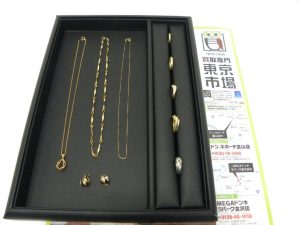 金沢市内 買取専門 東京市場 メガドンキラパーク金沢店 貴金属 金 プラチナ アクセサリー 買取しました。