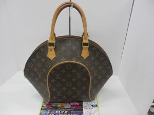 いづろ 中町 金生町 照国通り 東京市場 天文館 御着屋交番前店 ブランド ルイ・ヴィトン バッグ 買取しました。