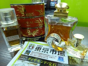 鹿児島市内 買取専門 東京市場 鹿児島中央店 ブランド 香水 ミニボトル 買取しました。