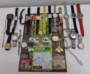 春日部市内！アリフト掲載！ 買取専門 東京市場 東武豊春駅西口店 時計おまとめ 不動 買取しました。
