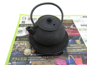 所沢 入間 狭山 日高 秩父 東村山 買取専門 東京市場 西武小手指駅北口タワーズ店 岩鋳 南部鉄器 買取しました。