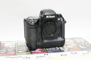 ウニクス伊奈近く！買取専門東京市場 伊奈町学園店はなんでも査定！ ニコン F5 一眼レフカメラ 買取しました。