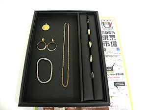 金沢市内 買取専門 東京市場 金沢中央郵便局前店 貴金属 金 プラチナ アクセサリー 買取しました。