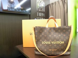 金沢市内 買取専門 東京市場 金沢中央郵便局前店 ブランド ルイヴィトン バッグ 買取しました。