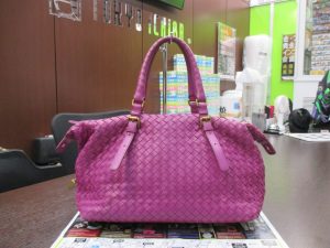 霧島市 買取専門 東京市場 ドンキホーテ霧島隼人店 ボッテガヴェネタ ハンドバッグ 買取しました。