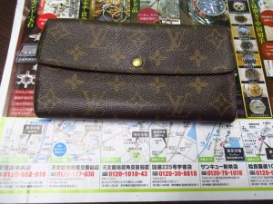 鹿児島市 東京市場 天文館 地蔵角交番前店 ブランド Louis Vuitton ルイヴィトン 財布 買取しました。