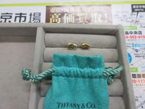 いづろ 中町 金生町 照国通り 東京市場 天文館 御着屋交番前店 ブランド ティファニー ピアス 買取しました。