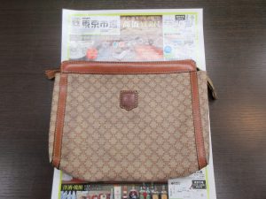 いづろ 中町 金生町 照国通り 東京市場 天文館 御着屋交番前店 ブランド セリーヌ バッグ 買取しました。