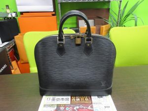 いづろ 中町 金生町 照国通り 東京市場 天文館 御着屋交番前店 ブランド ルイ・ヴィトン バッグ 買取しました。