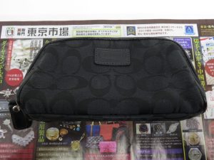 所沢 入間 狭山 日高 秩父 東村山 買取専門 東京市場 西武小手指駅北口タワーズ店 コーチ ポーチ 買取しました。