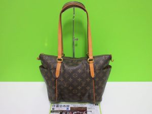 行田市 熊谷市 高価買取 買取専門 東京市場 ドンキ 行田持田インター店 ブランド ルイヴィトン バッグ 買取しました。