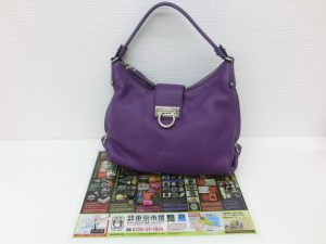 大分市 買取専門 東京市場 Dプラザ大分店 ブランド フェラガモ ハンドバッグ 買取しました。