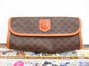 町田市 相模原市 出張買取 買取専門 東京市場 町田駅前コビルナ店 ブランド セリーヌ ポーチ マカダム柄 買取しました。