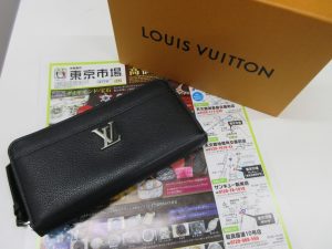 いづろ 中町 金生町 照国通り 東京市場 天文館 御着屋交番前店 ブランド ルイ・ヴィトン 財布 買取しました。