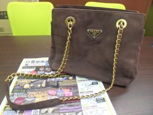 鹿児島市 買取専門 東京市場 国道225号宇宿店 ブランド プラダ バッグ 買取しました。