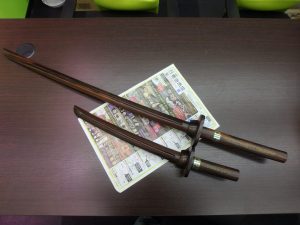 鹿児島市 買取専門 東京市場 国道225号宇宿 模造刀 木刀 買取しました。