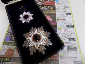 鹿児島市 買取専門 東京市場 サンキュー新栄店 勲章 勲二等 旭日重光章 買取しました。